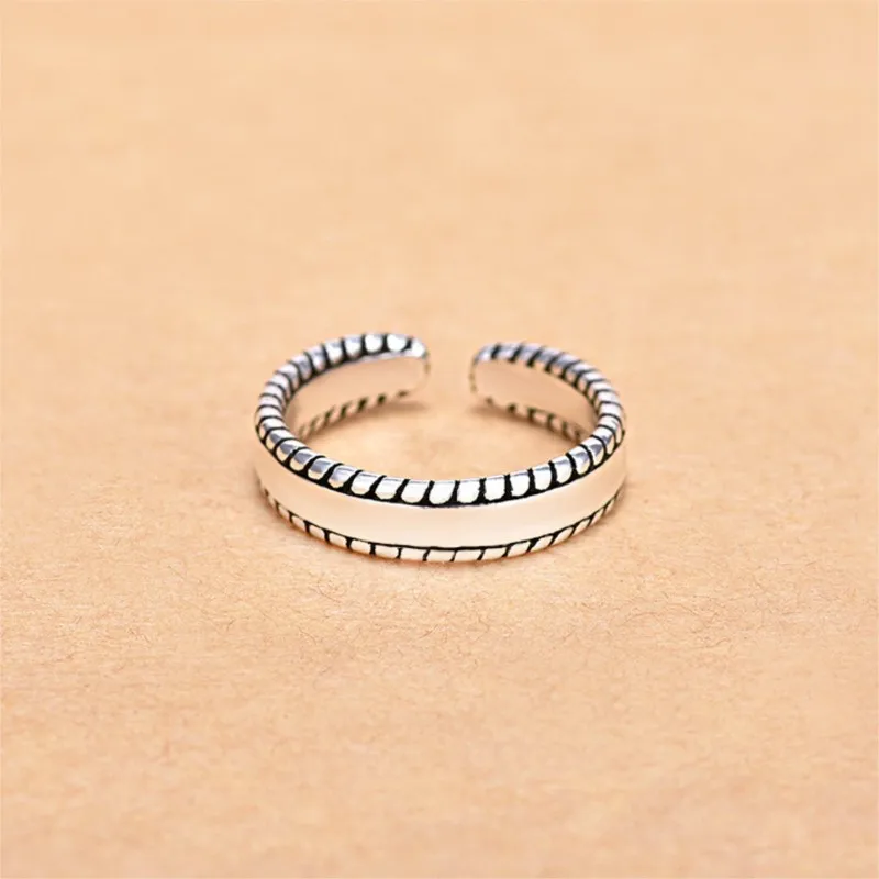 New Fashion Personality Middle Glossy Retro Female 925 Sterling Silver Jewelry Simple On Both Sides Twist Rings  R146