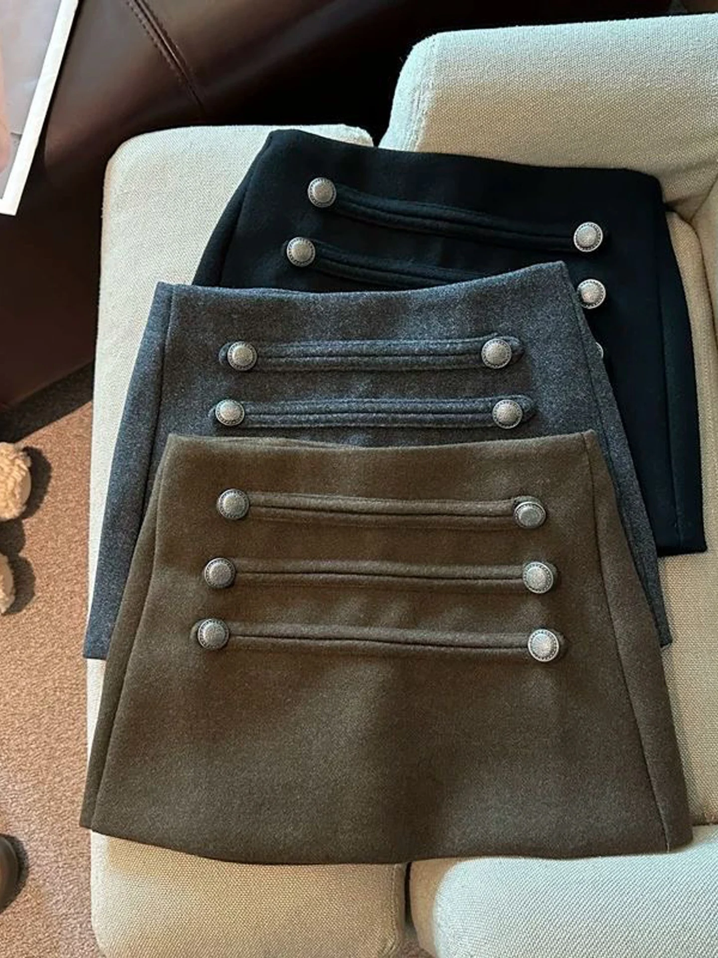 Korean Style Double Buttoned Woolen  Skirt Women's High Waist Slim Fit A-Line Short Skirt Anti-Light Walking Skirt