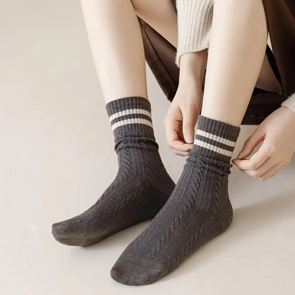 1 Pair Women Socks Ribbed Cuffs Twist Textures Sweat-absorbent Elastic Socks Autumn Winter Mid-tube Thick Warm Socks 겨울 양말