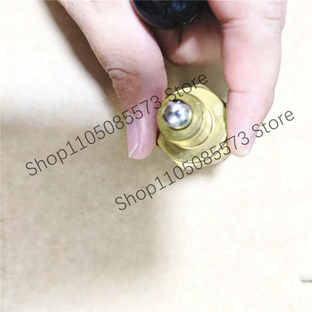 Gearbox reverse light neutral pressure switch 0069GS JK942K 8880315 3774020-82A 71A 3729100-71A 0068D-2