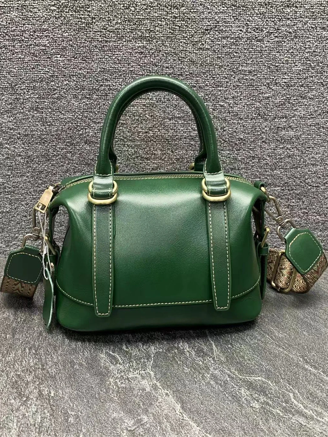 

Leather Boston Women's Faion Versatile Handbag Large Capaci Bowling Cowhide Small Bag Casual Simple Sle Handbag for Ladies