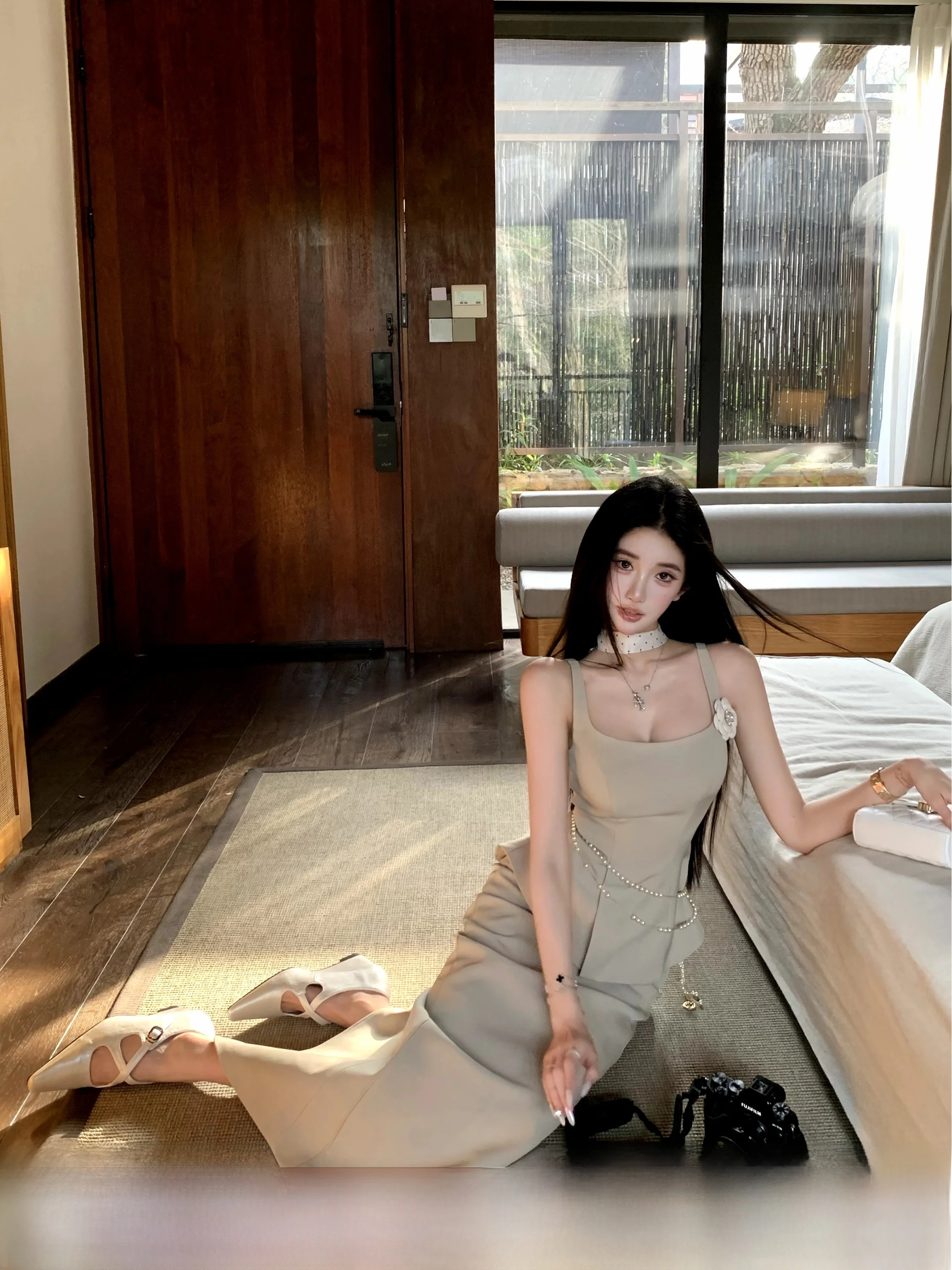 

Barb Chill Deconstructed Waist-Cinching 3D Tailored Two-Piece Set Short Sleeve One-Shoulder Dress And Top Ensemble