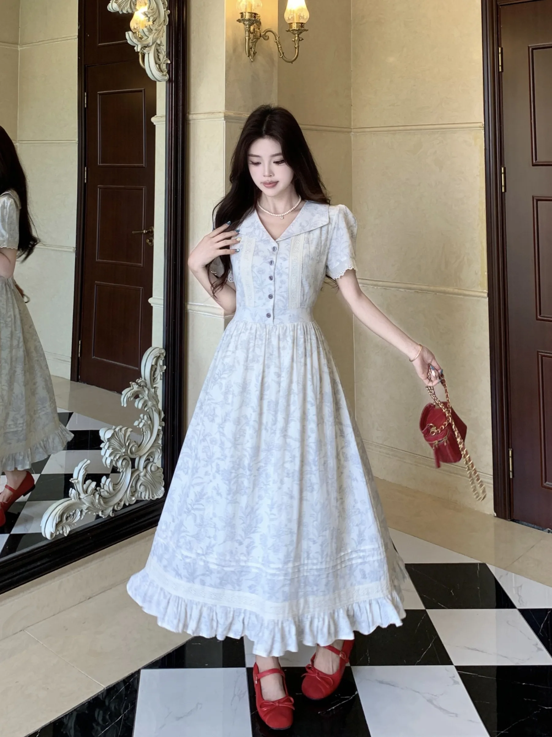 

Новое летнее женское платье больших размеров с цветочным принтом, воротником «кукла», коротким рукавом, завышенной талией, в корейском стиле, создающее ощущение роскоши