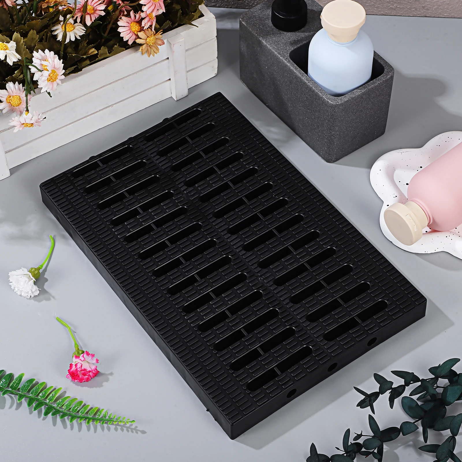 Outdoor Drain Cover Plastic Trench Grate with Excellent Drainage Performance for Driveway Garage Yard Channel Application