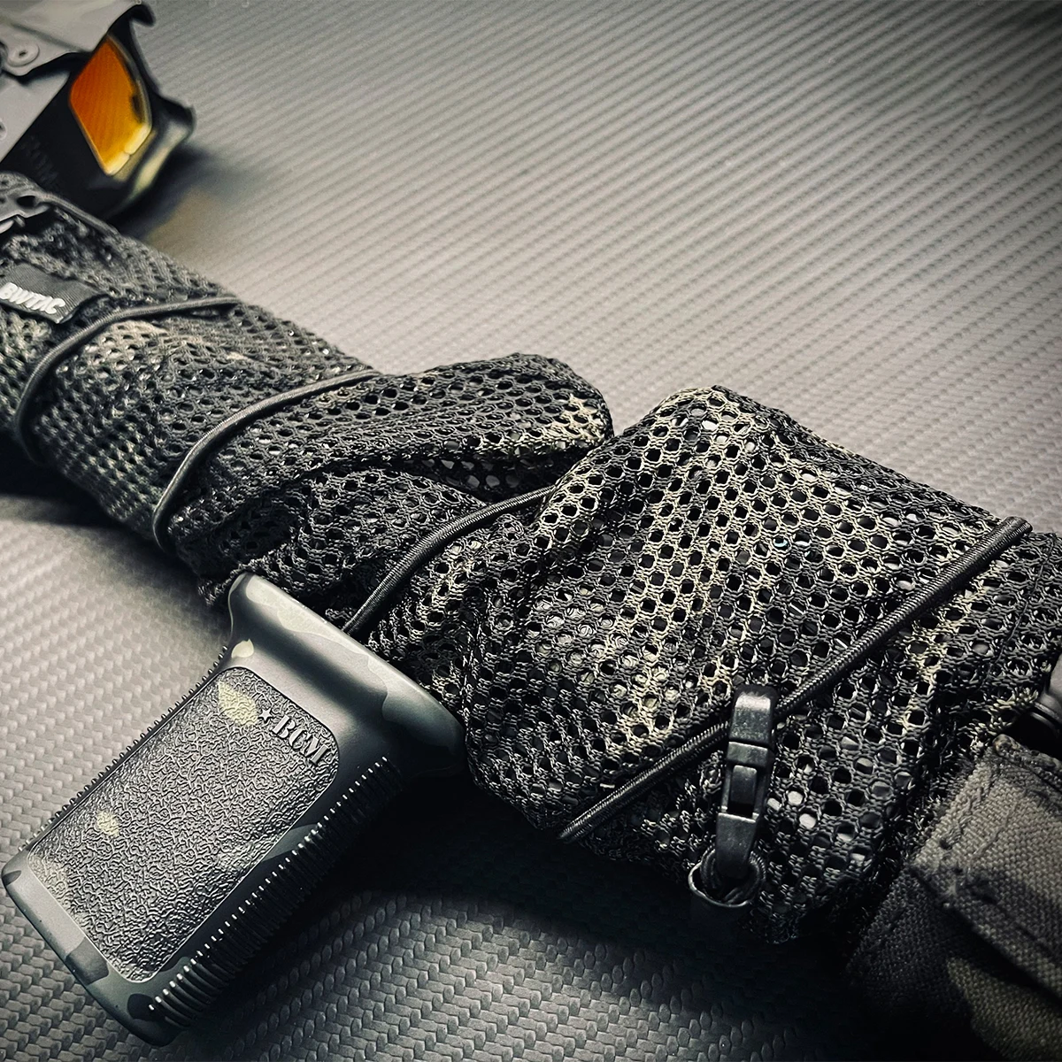 Fishbone Tactical Camouflage Cloth Airsoft Paintball Shooting Equipment Role Playing Movie Props Hunting Rifle Handguard Cloth