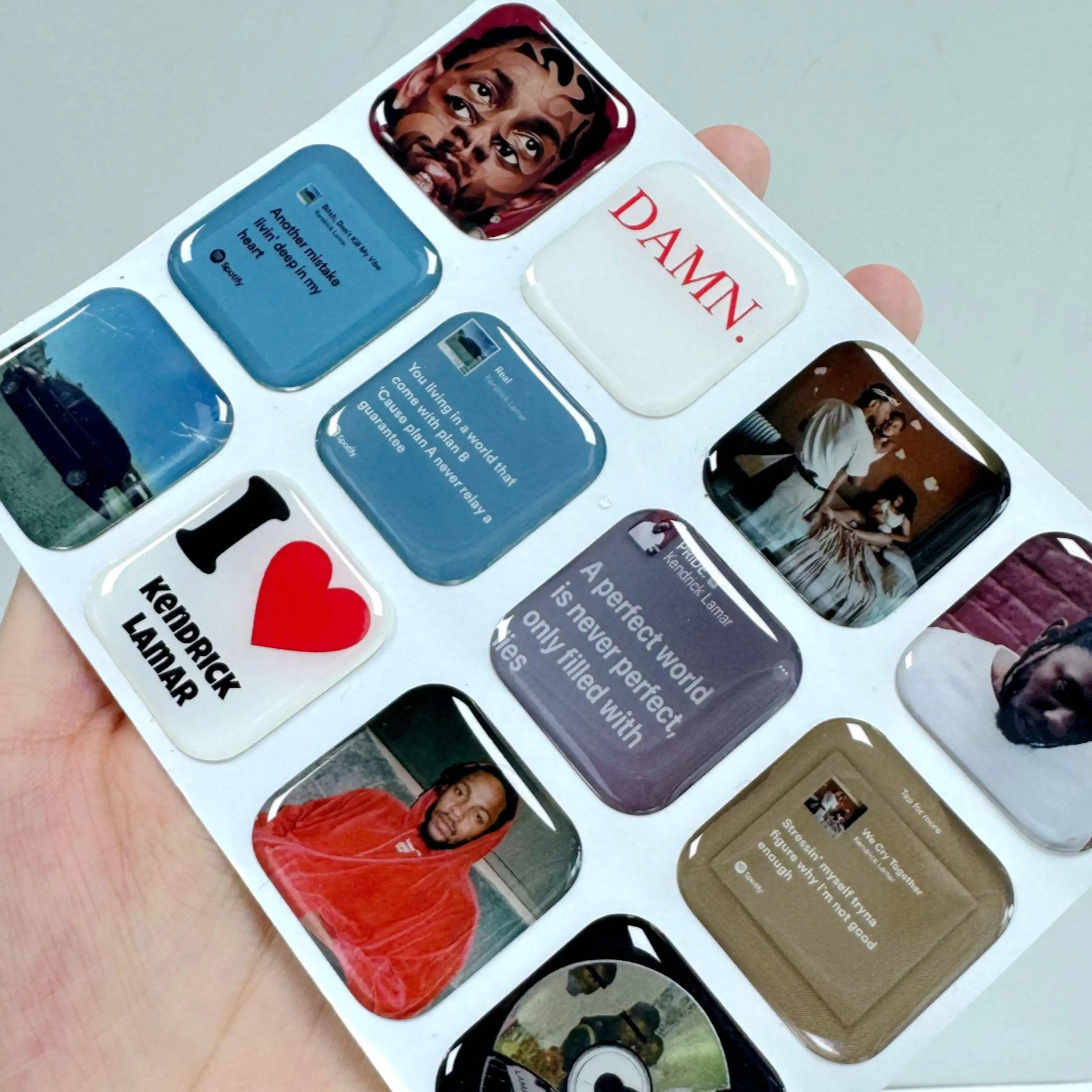 Customized epoxy logo self-adhesive durable dome 3D waterproof sticker printing transparent circular process resin label