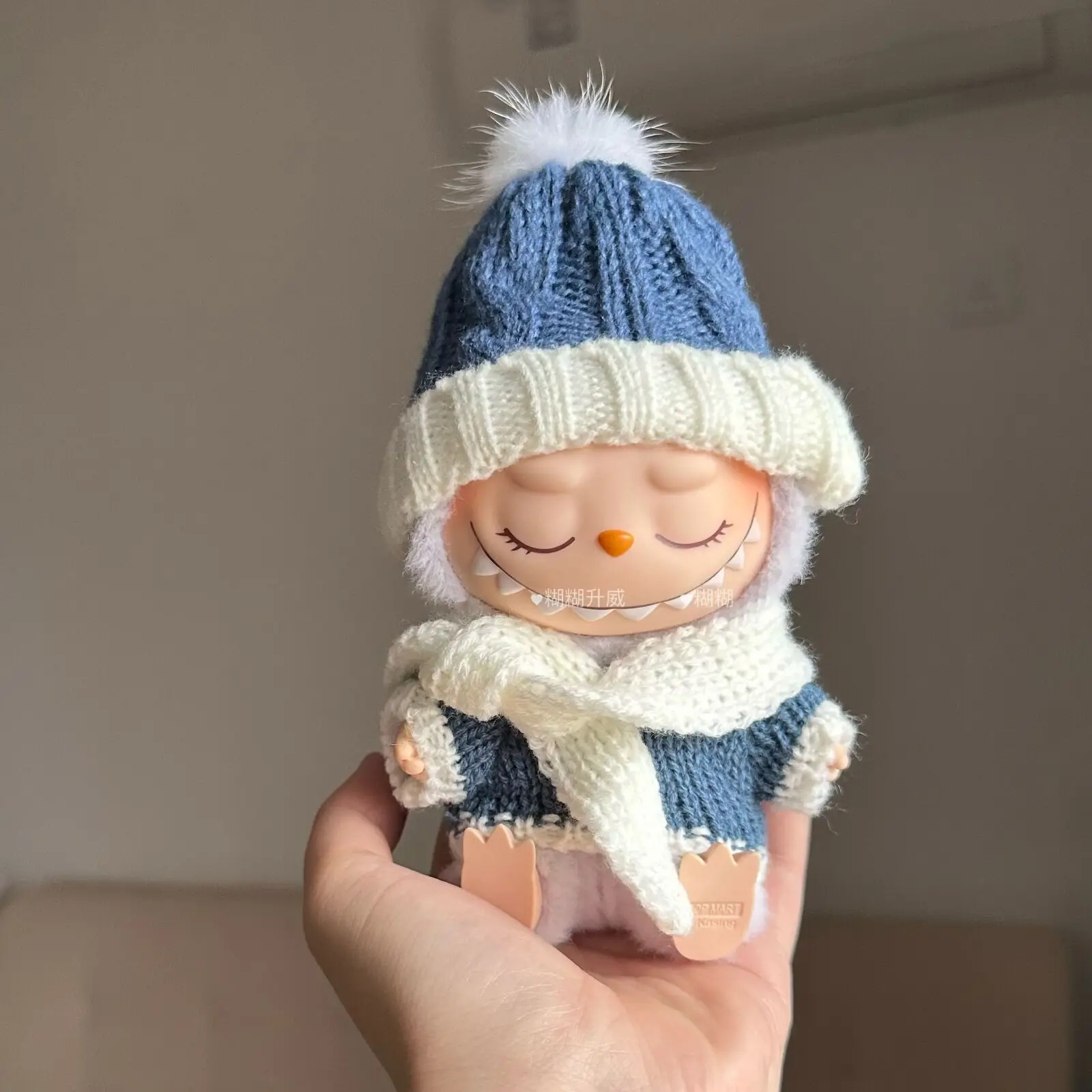 17cm Labubu doll Clothes  Macaron Labubu Christmas costumes Set V1 V2 Winter Christmas Sweater Scarf Set Clothing ﻿