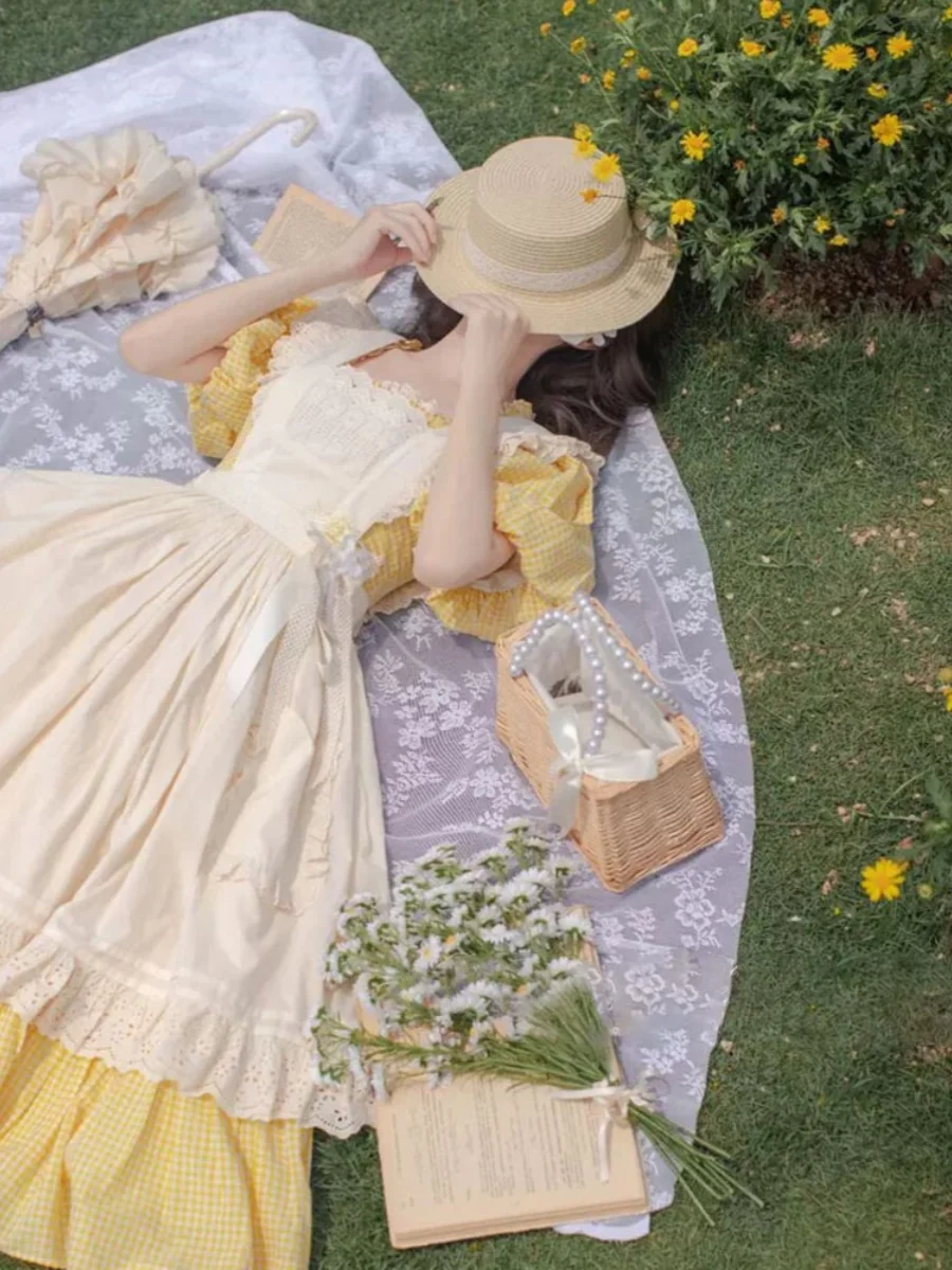 

Ele Sweet Retro Dr Slimming White Original Design by Gong Miss Beier Two Piece Set ort Sve Faionable Summer Outfit