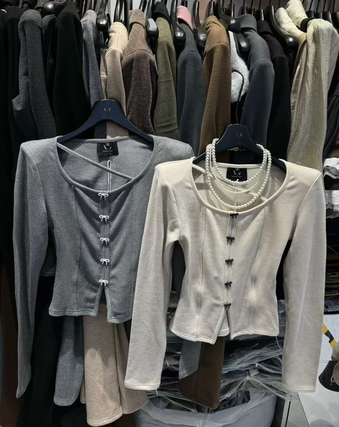 

Korean Sle Long Sve Fce Lined Padded oulder Slim Fit Women's T-irt Knot Winter New Arrival Cotton Blend