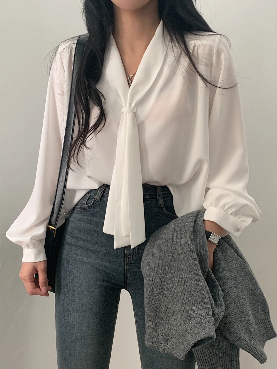 Ele White Long Sve Damen irt mit Fliege Vielseitiges Frühlings-Herbst-Neues Sle Commute Sle Loose Fit Basic-Top