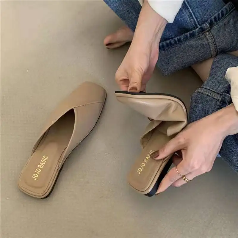 Designer Comfortable Women\'s Mules Shoes Slippers Elegant Sandals Woman Fashion With Chic Point Hot Leather Summer New 2024 Low