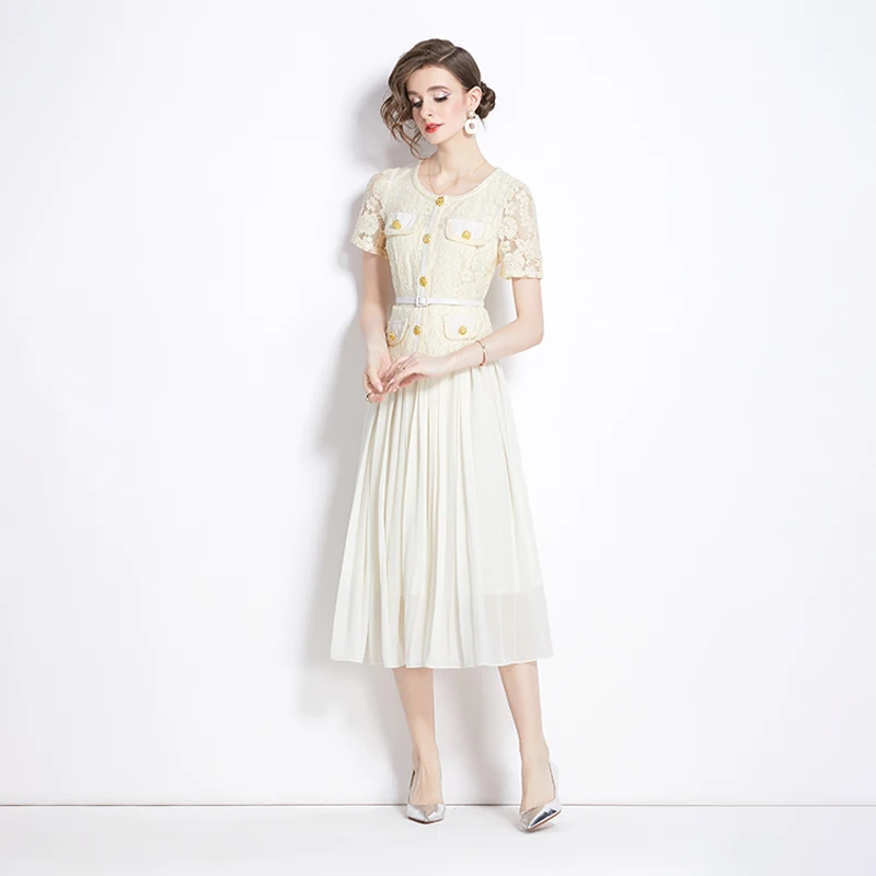 Designer Fashion Women Square Collar Midi Dress 2024 New Summer Lace Patchwork Chiffon Metal Buttons Pleated Clothes With Belt