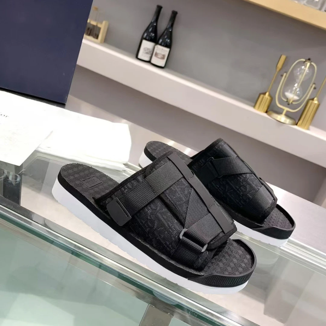 

Casual Flip Flops Letter Jacquard Belt Buckle Straps Non Slip Flat Sandals Men New Beach Slides Embroidered