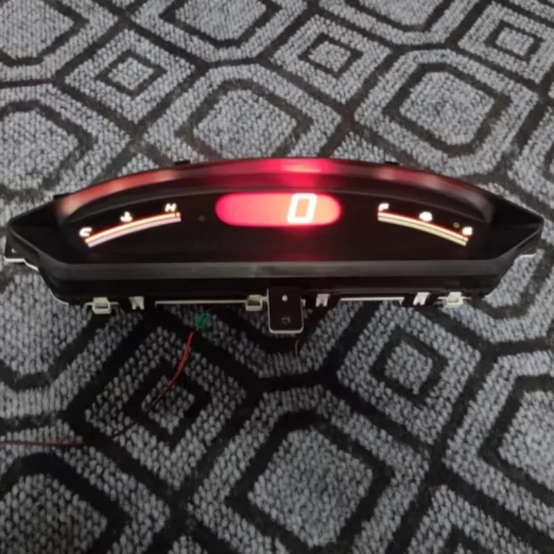 

Auxiliary Dashboard Small Instrument Panel for Honda Civic 8th Gen FA1 CIIMO （used Auto Parts）