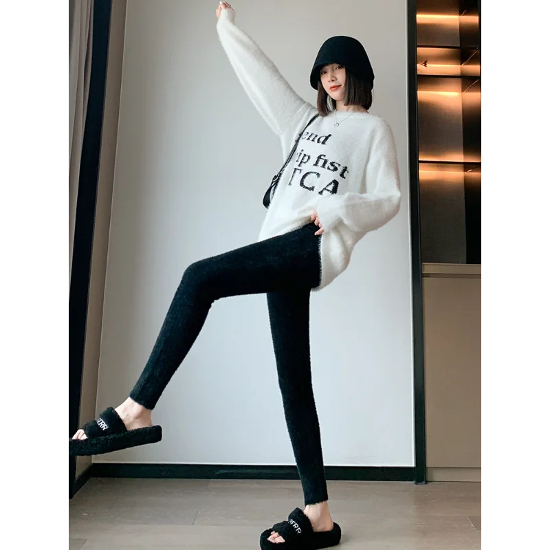 เลกกิ้งมิงค์หนาและอบอุ่นสําหรับผู้หญิงที่มีเอวสูงกระชับสัดส่วนเท้าลําลองยืดหยุ่นแน่น