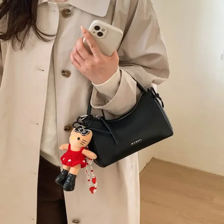 

2026 New Korean Niche High-end Daily Commuter Women's Bag Solid Color Simple Portable Messenger Fashion Shoulder Bag