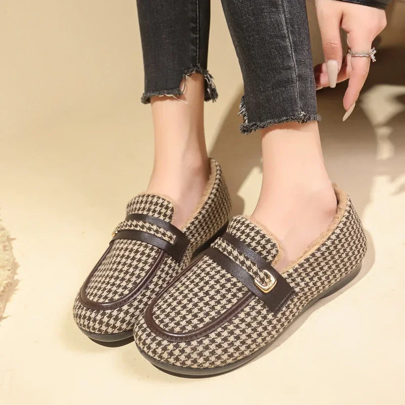 Women's Shoes 2024 Winter New Collection with Velvet Warmth Trendy Fashion Bean Retro Comfortable Mom's Casual Shoes