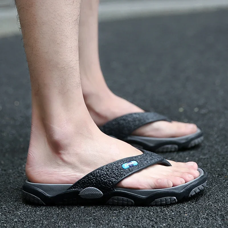 New Summer Fashion Mens Flip Flops Casual Slippers Indoor and Outdoor Slippers