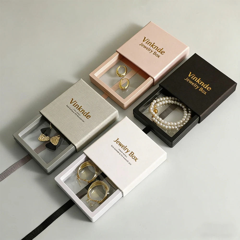 

Personalized Logo 9.5x9.5x2.5cm Jewelry Box With PE Suspension Film Accessories Bracelet Necklace Earrings Drawer Gift Packaging