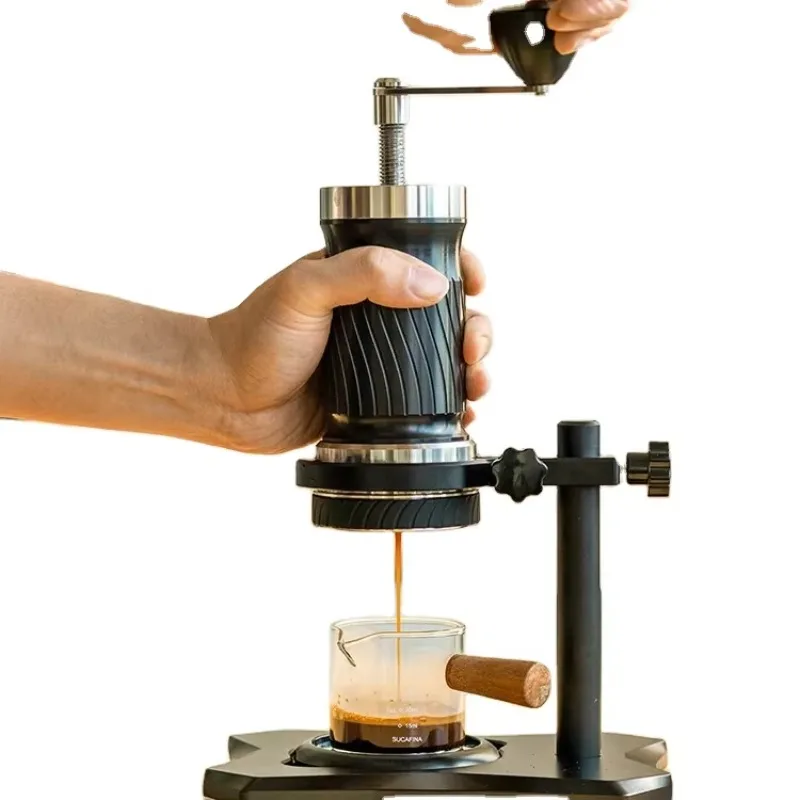 

Manual Espresso Maker Both Cold and Hot Water Can Be Extracted 9~12BAR Pressure with Portable Handbag Easy to Carry