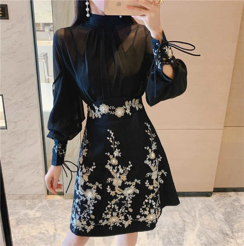 

2022 New Temperament Fashion Trend Women Stand-up Collar Beaded Loose Lantern Sleeve Dress Party Queen Clothing Black Autumn