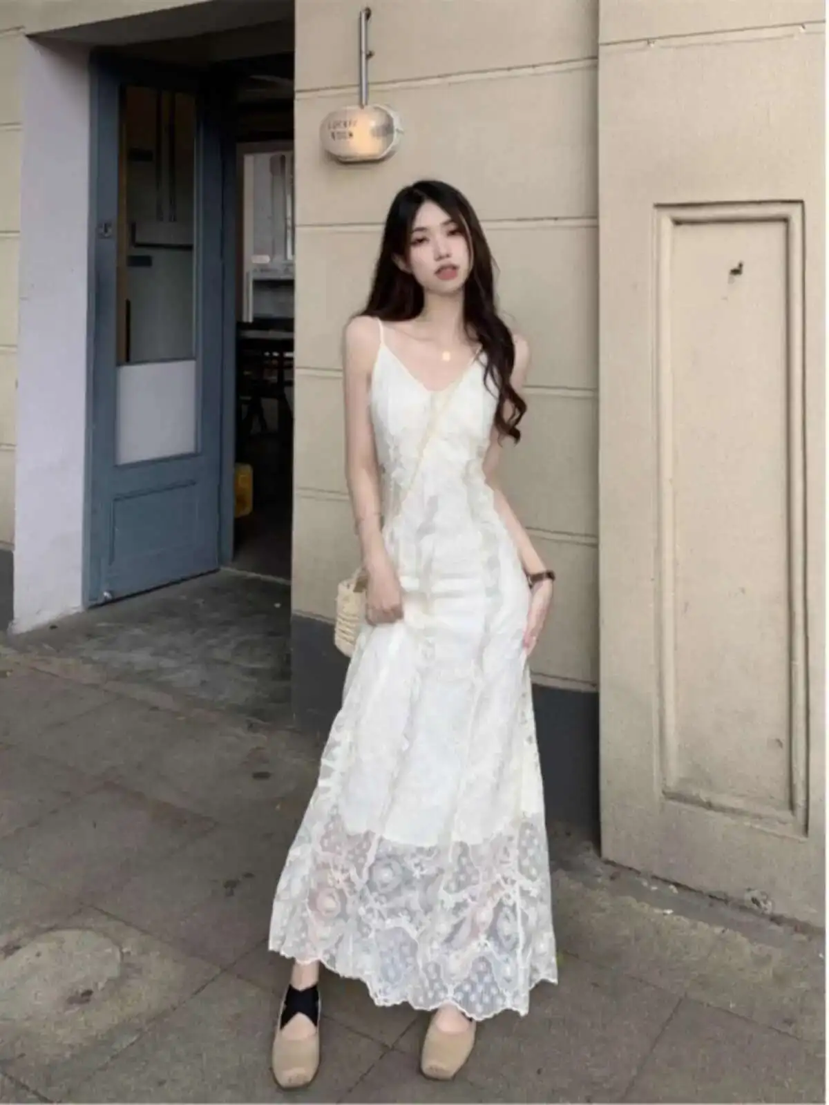 

Women Lace Dress V-neck Lace French Camisole Dress For Women In Spring 2025 New Collection Cinched Waist And A-line Design