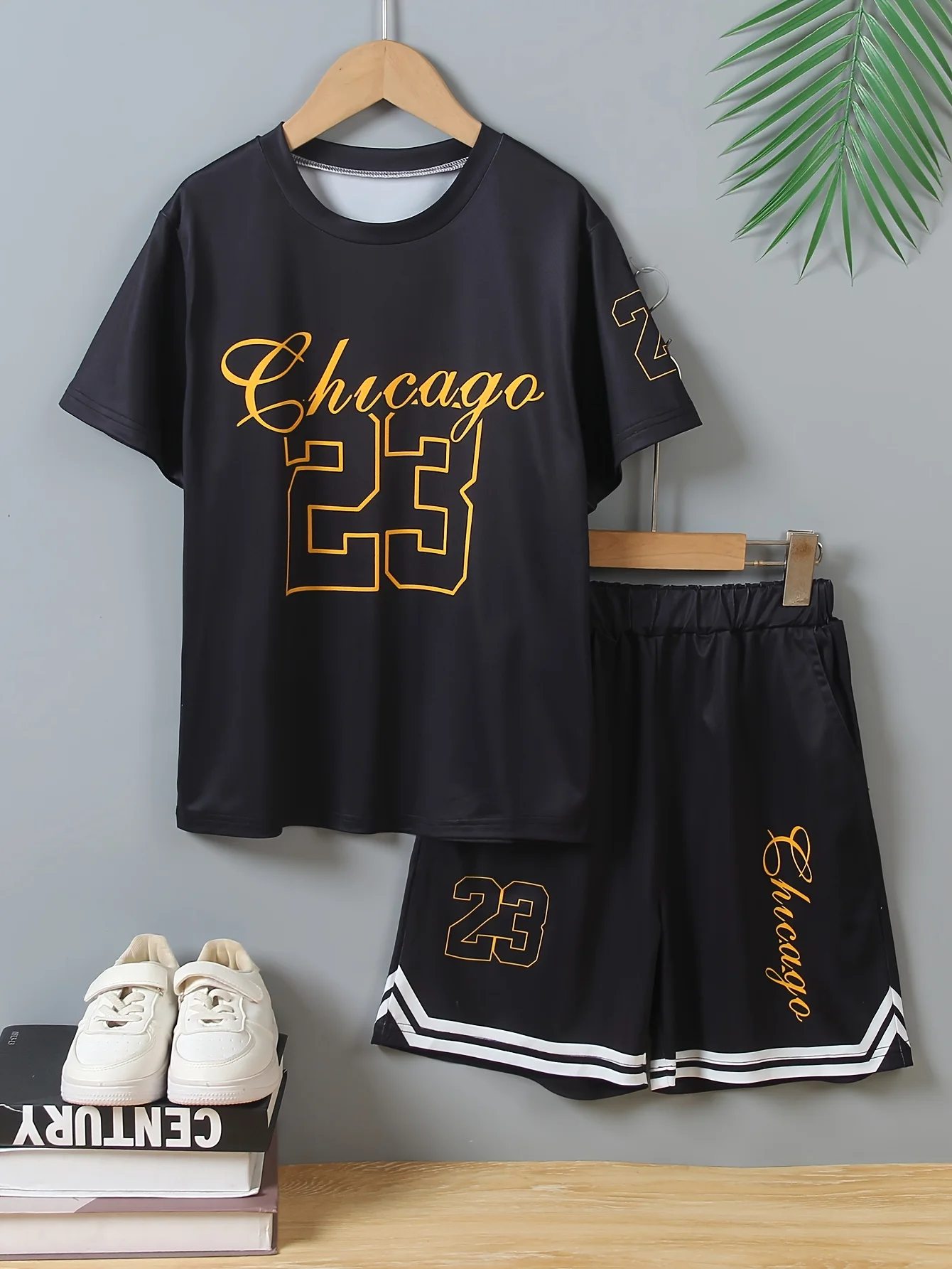 

2-Piece Boys Casual Flame Letter Graphic Printed Short Sleeve T-Shirt and Shorts Set