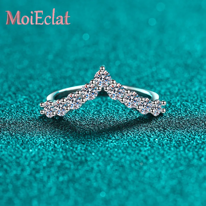 

Luxury Nature-inspired Jewelry PT950 Platinum Ring for Women, V-shaped Ring with 0.9ct Moissanite Diamond Fine Jewelry Gift