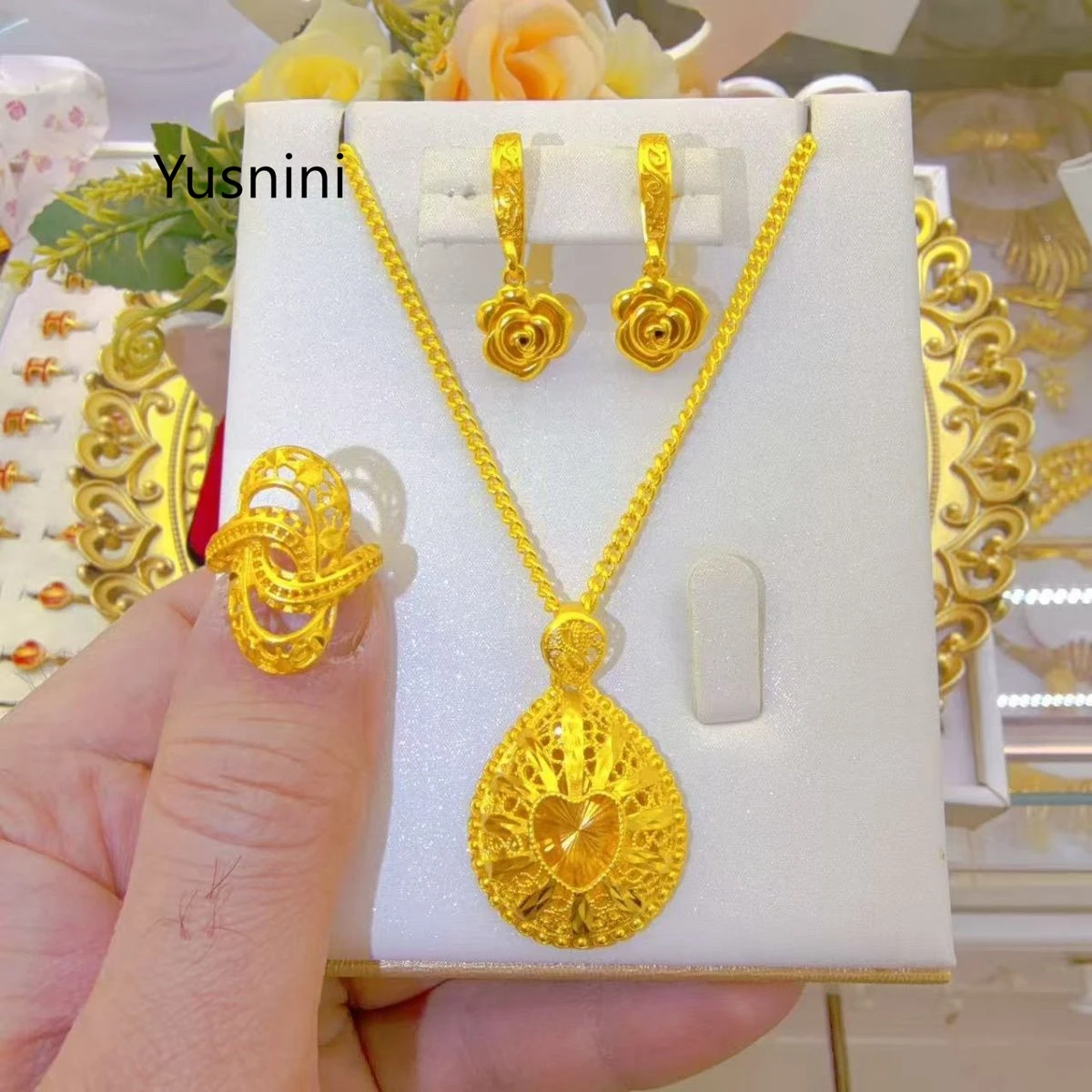 

New Dubai Fashion High end 24K Gold Plated Necklace Earrings Exquisite Engagement Party Jewelry Set for Lovers