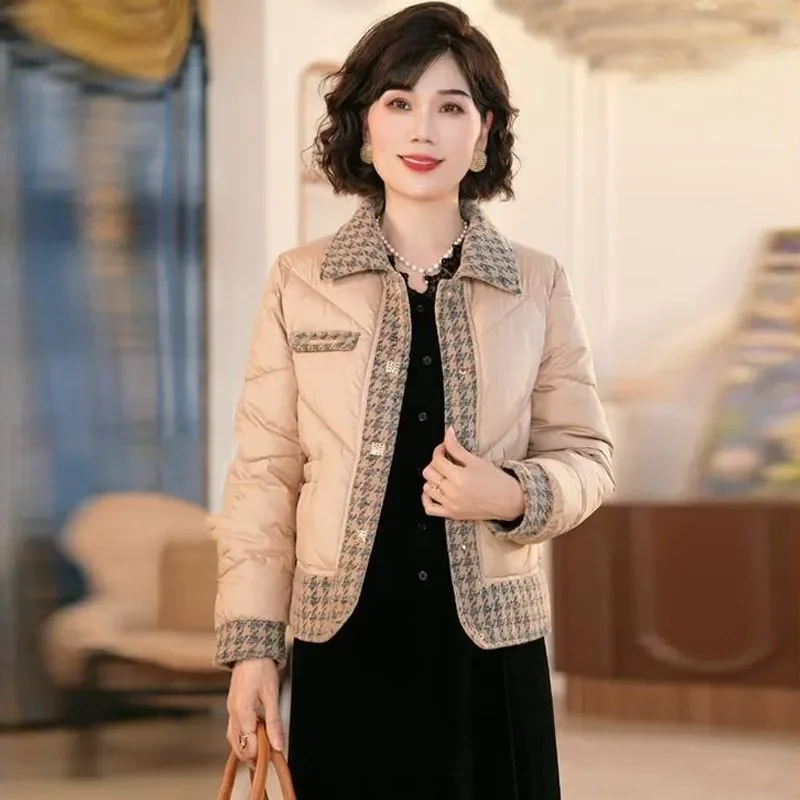 Xiaoxiangfeng أسفل سترة مبطنة بالقطن المرأة سترات جديدة 2025 الشتاء مزاجه الدافئة القطن معطف فضفاض قصير أبلى الإناث