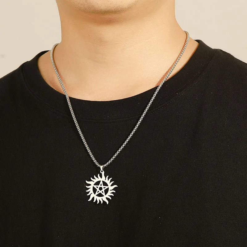 Collier avec pendentif en forme de cœur creux pour femmes et hommes, chaîne en acier inoxydable, croix papillon étoile David Cactus, bijoux à breloques, cadeau