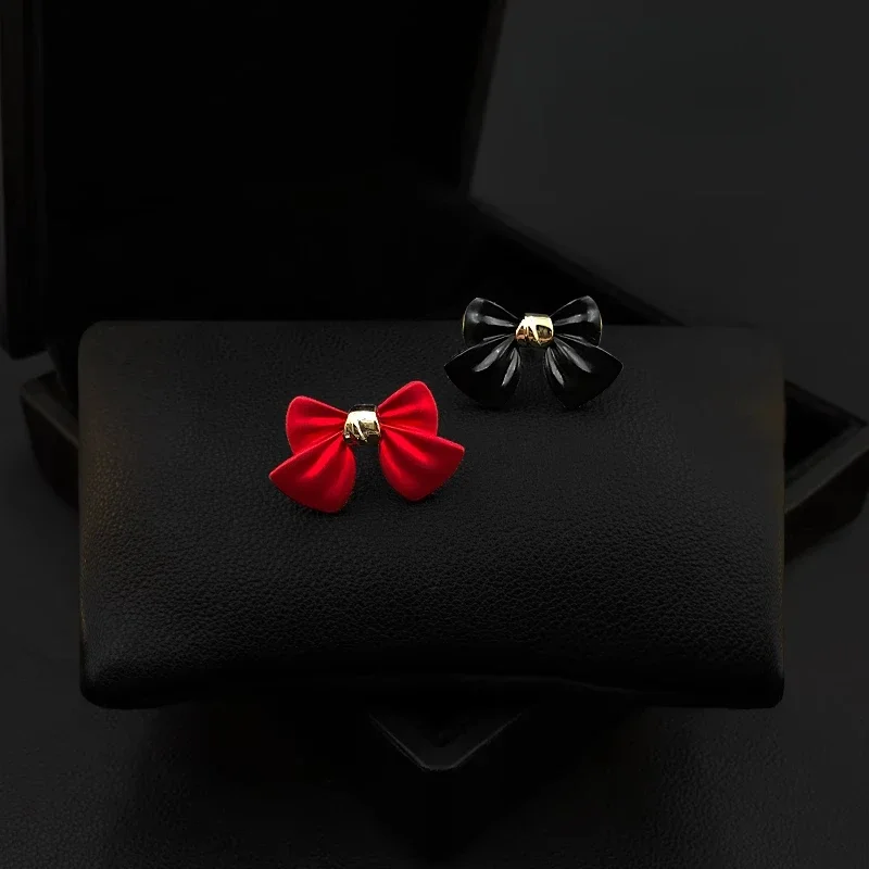 

Brooch Bowknot Cute Collar Pin for Women Classic Shirt Small Lapel Buckle Red Black Bag Jewelry Clothing Accesories Gifts 5819