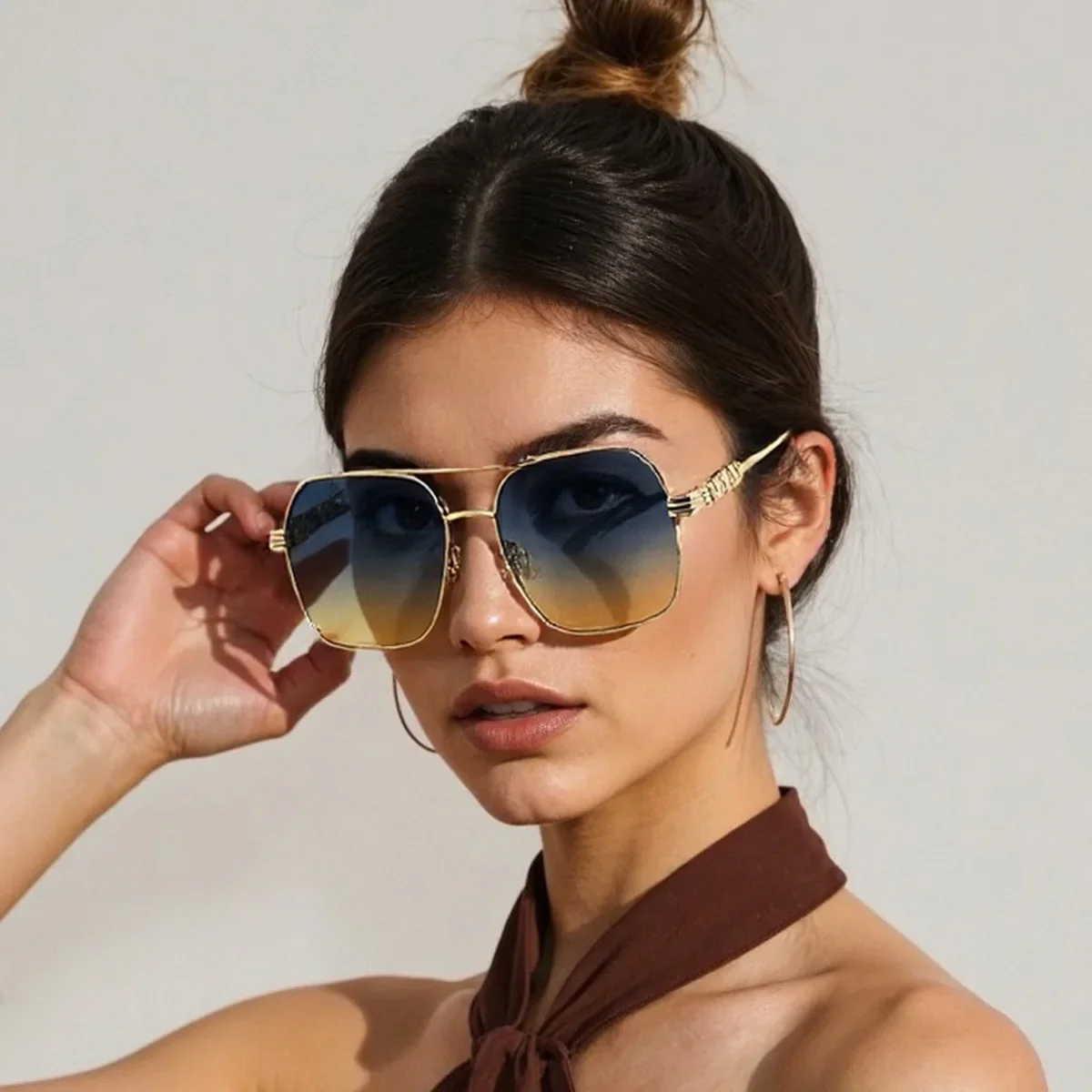 

2025 New in Modern Fashion Sunglasses Women Transparent Frame Gradient Gray Red Lens Square Glasses Metal Hinge GlassesWomen