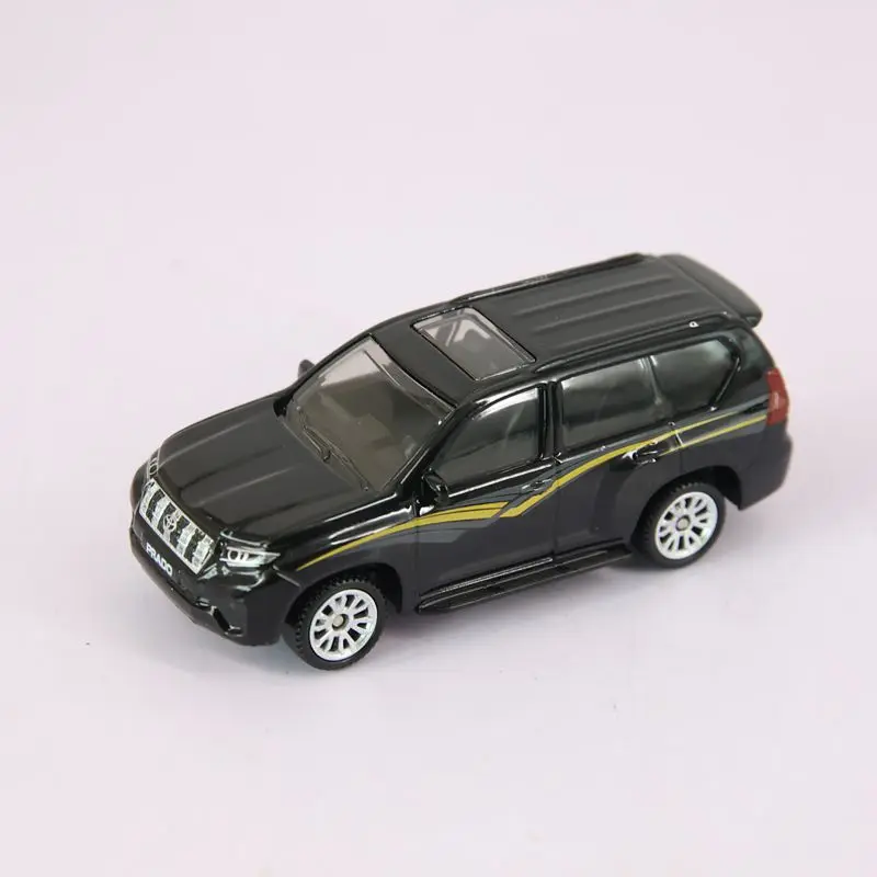 Model Auto Toyota Prado CCA 1:64 - usage example