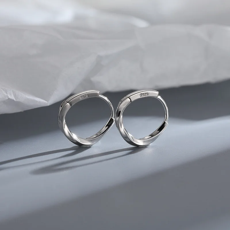 

925 Sterling Silver Earrings New Style Simple Design Individuality Versatility Plain Fashionable Ear Accessory for Women