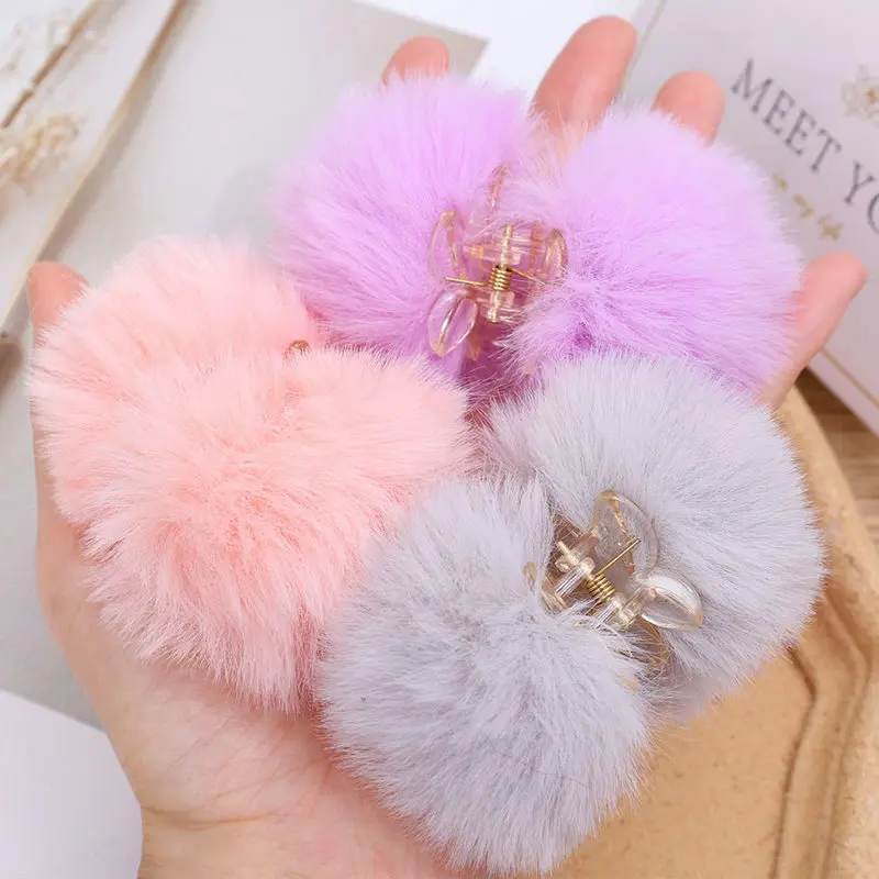 Winter Temperament Small Hairball Claw Hair Ball Grab Plush Hair Grab The Back of The Head Shark Clip Hairpin Headwear