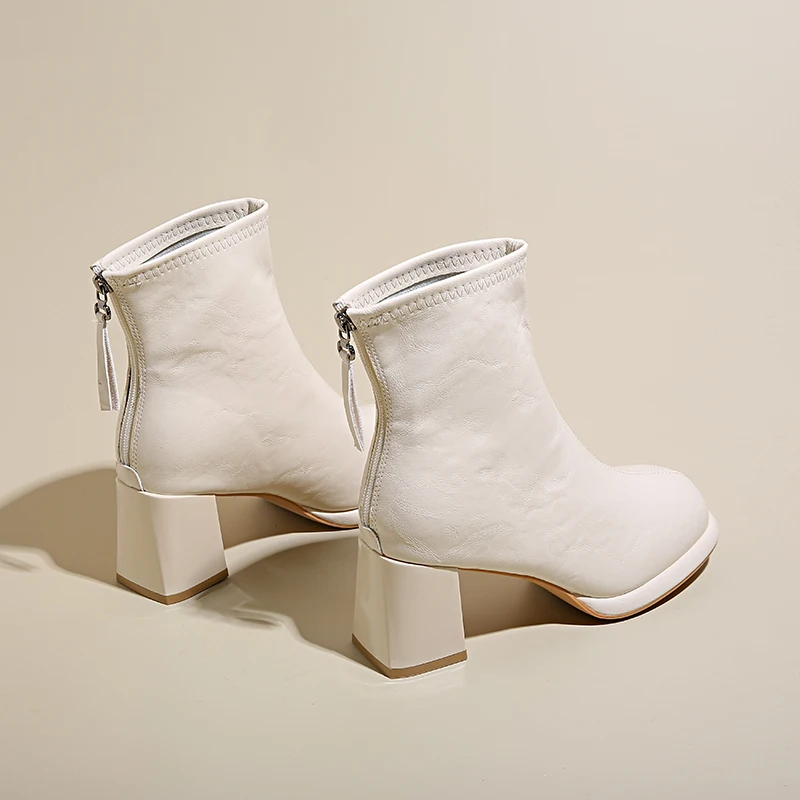 

Модная обувь 2025 года