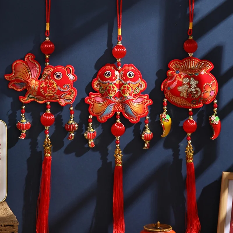 

2026 Spring Festival Living Room Decoration Supplies Housewarming Joy Koi Fish Lucky Character Pendant Festive Small Ornament