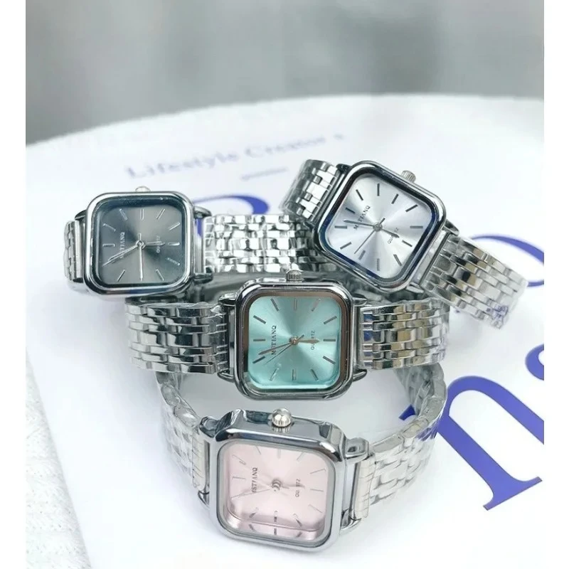 ساعة كوارتز رقمية صغيرة الحجم للنساء، ساعة كوارتز عالية الجودة لطلاب المدارس الثانوية، هدية عيد ميلاد كورية