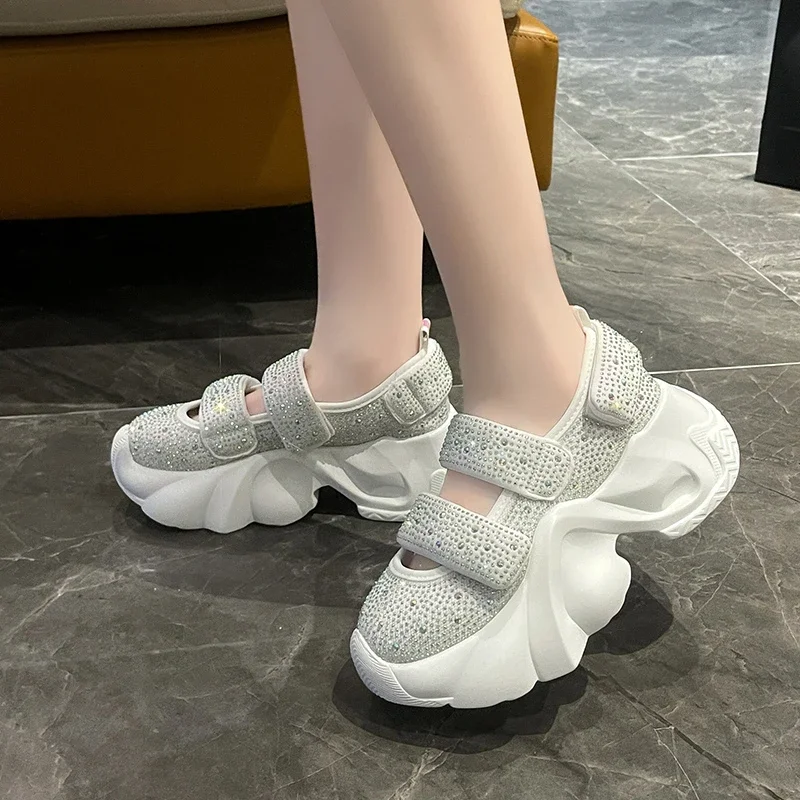 

Женская спортивная обувь, осенние новые стильные туфли для папы, нескользящие повседневные сандалии со стразами на толстой подошве, Sandalias De Mujer