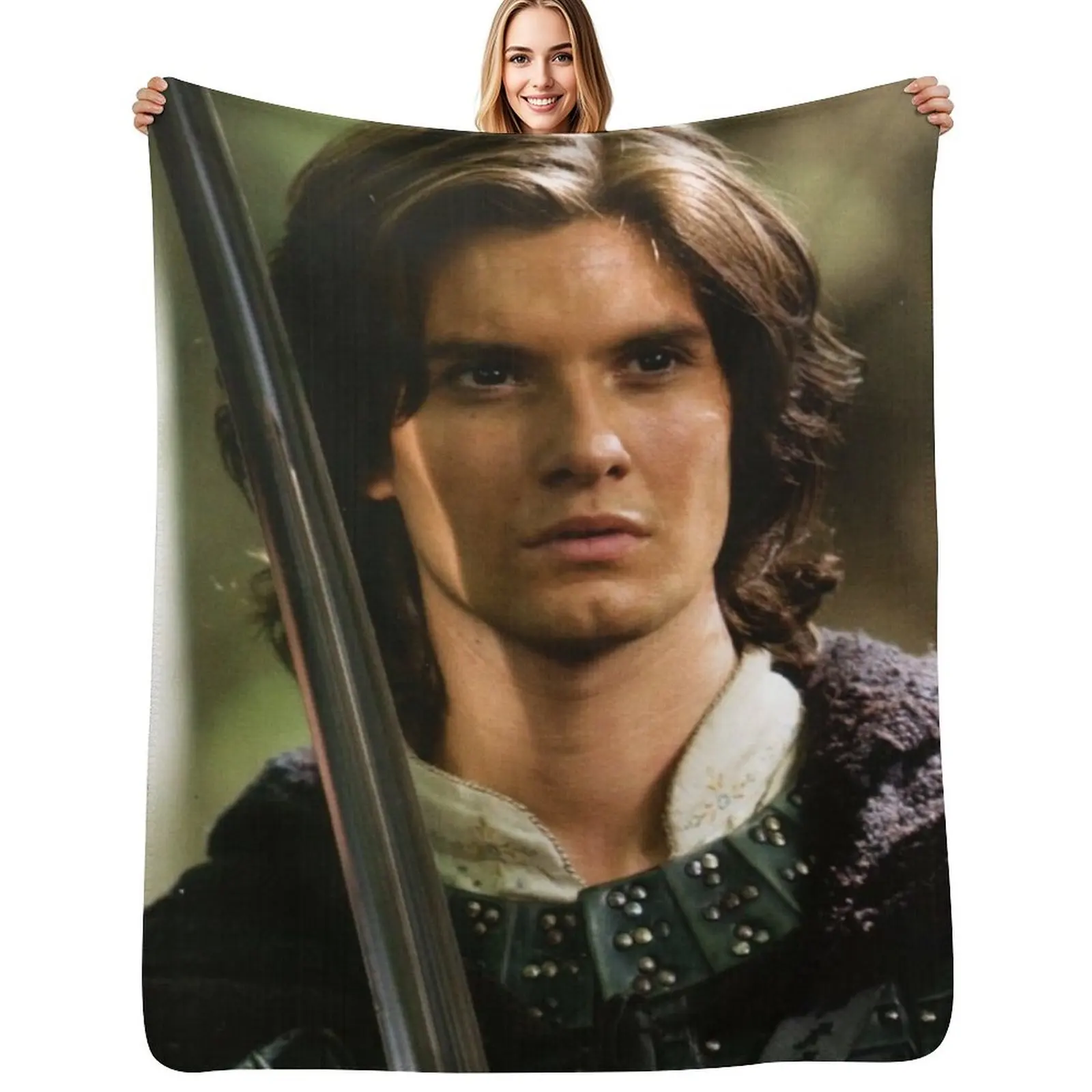 

Ben Barnes as Prince Caspian Throw Blanket Lightweight Cozy Blanket for Bed Sofa