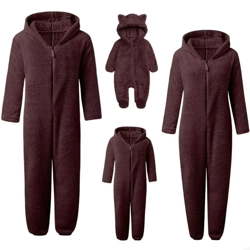 Family Look Sets Christmas Parent-Child Suits Adults Kids Family Matching Cartoon Print Tops+Pants 2Pcs Outfits 2026 New Clothes