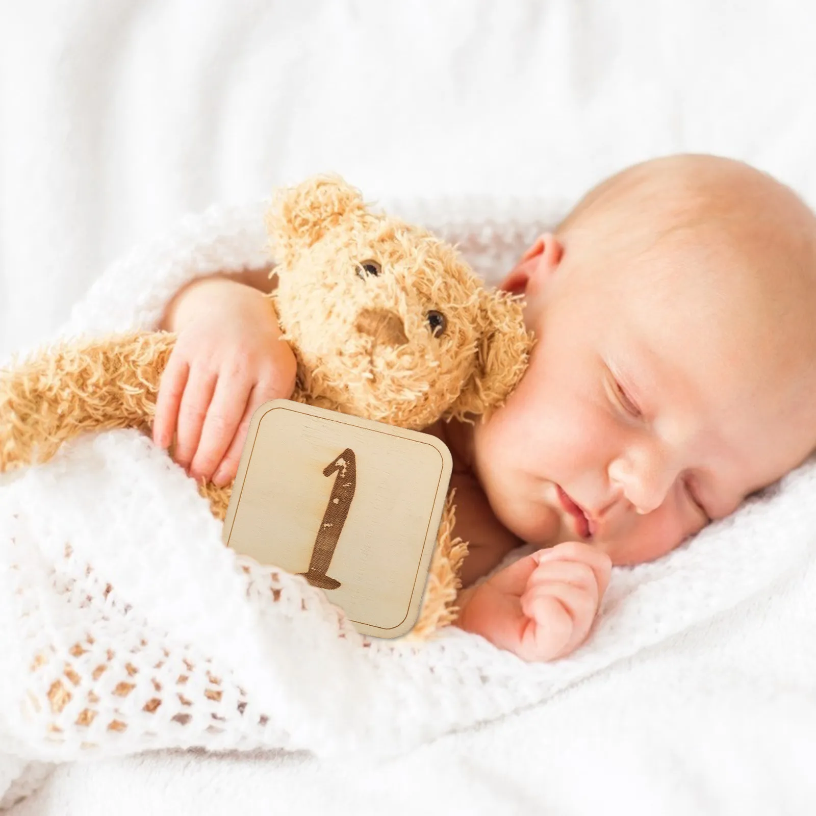 12pcs Wooden Baby Monthly Milestone Cards for Newborn Photography, Growth Tracking & Birthday Memory Keepsakes