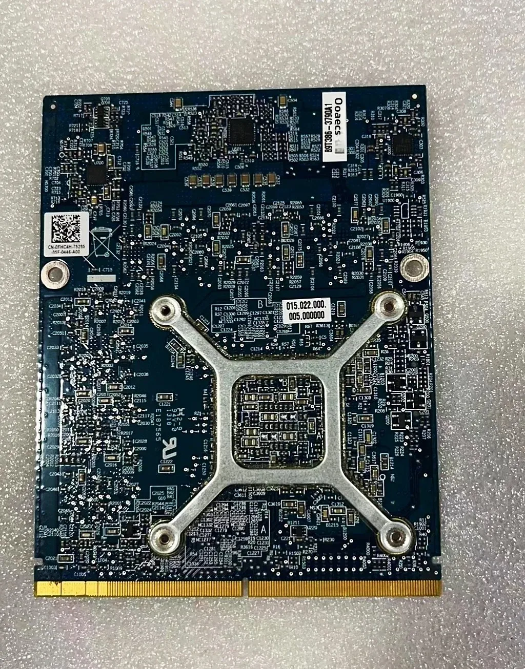 

Подходит для видеокарты Dell M15X、M6600、M6700、M6800、109-C42551-00B、CN-0FHC4H、FHC4H,HD7800M, 2 ГБ 216-0835033