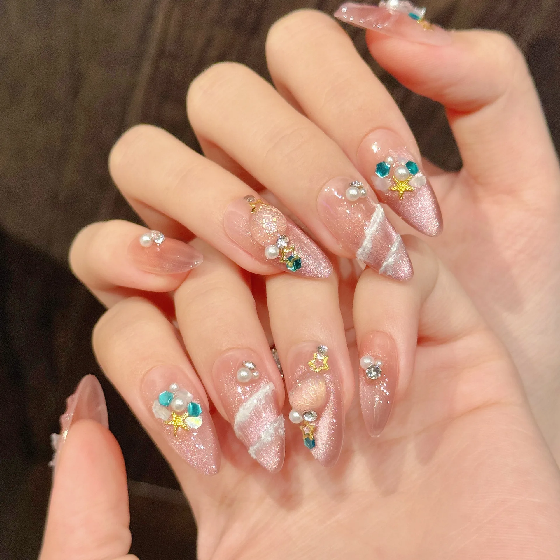 

10pcs Pink Handmade Press on Nails Sets Ocean Pearl Rhinestone Long Almond False Nails Art Datachable Cat's Eye Tips Fake Nail