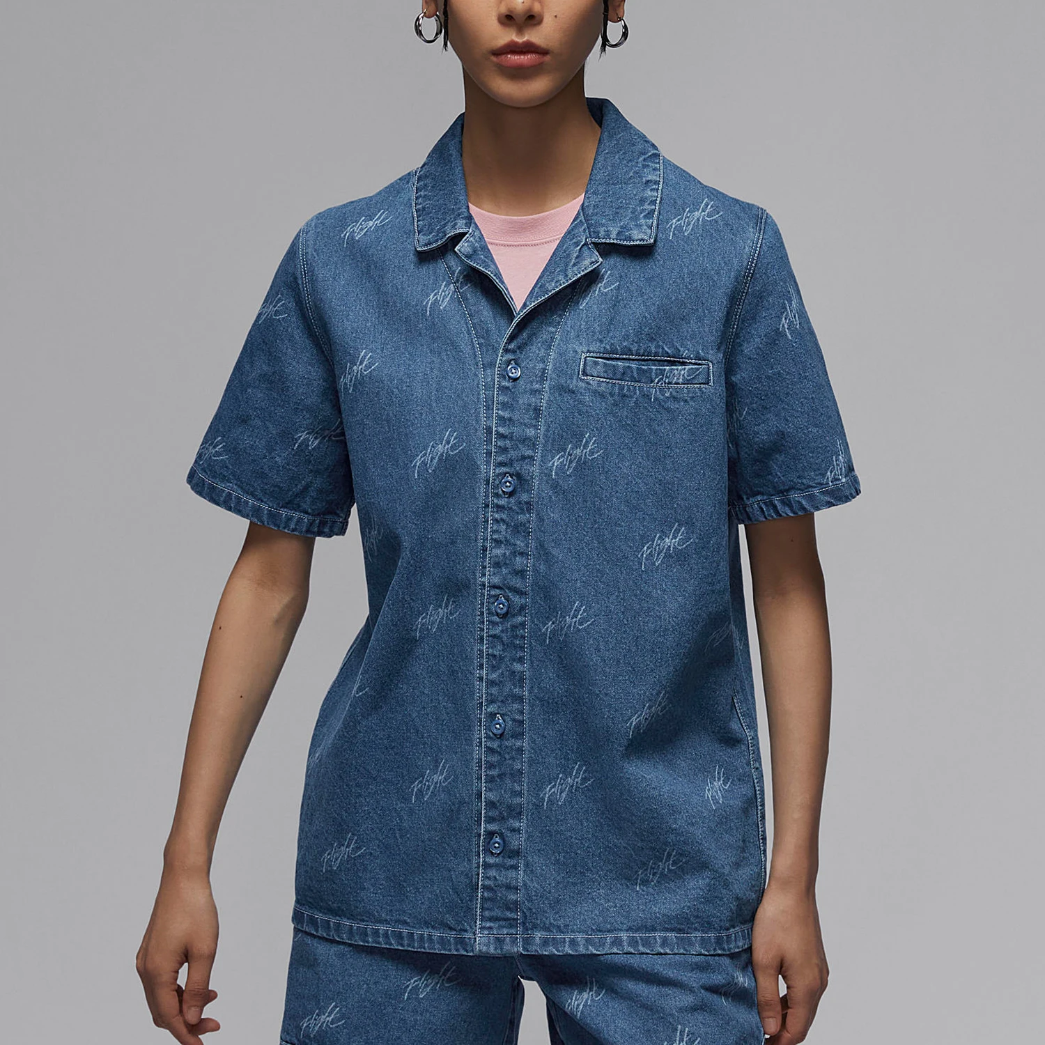 

Nike genuine Jordan Women's Woven Denim Collared Short Sleeve Top FN5770-453