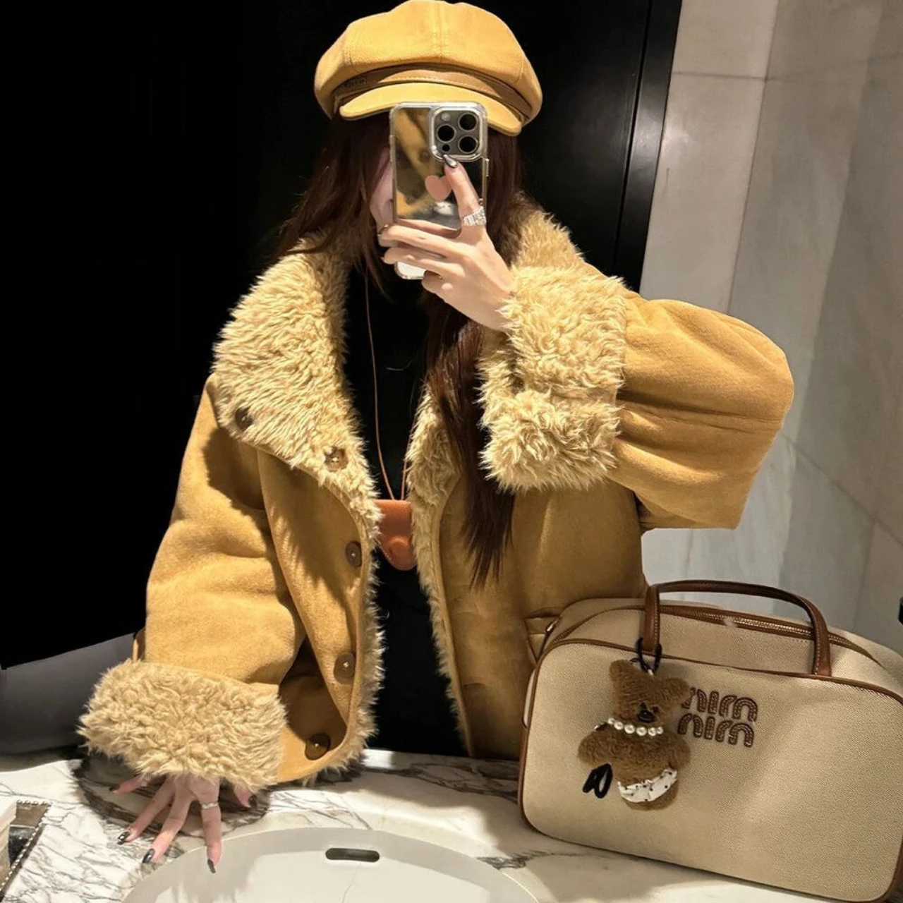 Chaqueta corta holgada de piel sintética para mujer, abrigo de felpa de piel de cuero bidireccional, chaquetas peludas elegantes de un solo pecho, Top cálido y esponjoso para invierno