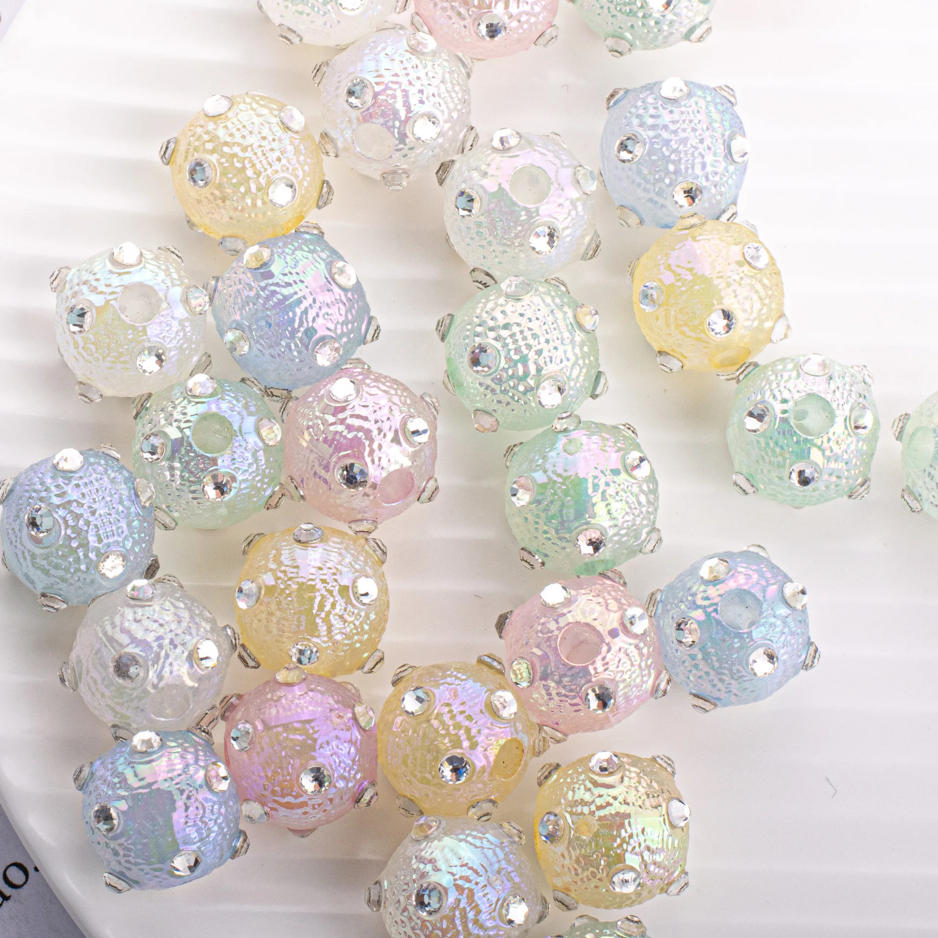 

Wholesale 100pcs 14mm Crystal Rhinestones Paved Acrylic Jelly Gumball Beads Ornament Accessories Bubblegum Necklace Beading DIY