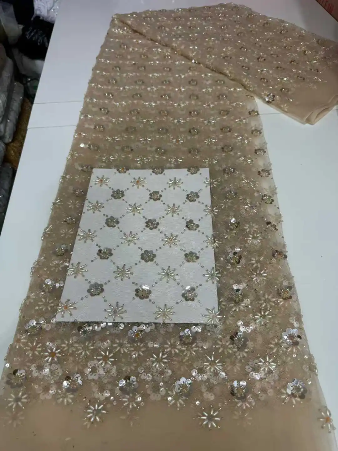 

New Arrival Latest African Sequins Lace Fabric 2026 High Quality Beaded Lace Mesh Fabric 5 Yards For Women Wedding Party Dress.