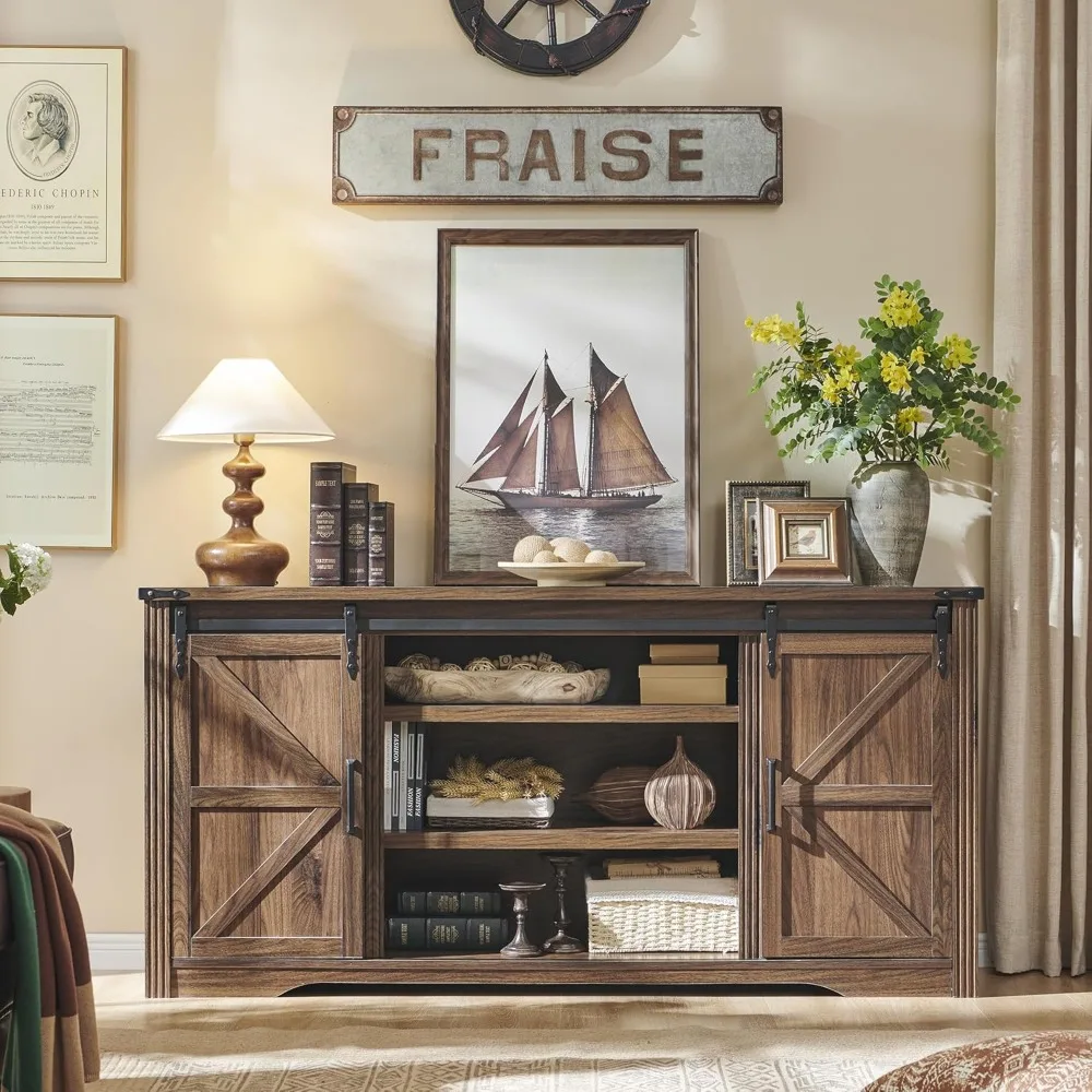 소박한 스타일의 75인치 이상 TV 스탠드, 32인치 높이의 엔터테인먼트 센터, 서랍 4개 및 슬라이딩 헛간 문 수납장 포함